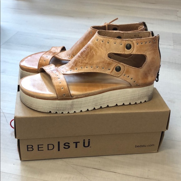 Bed Stu Soni Bone Rustic - Picture 2 of 3